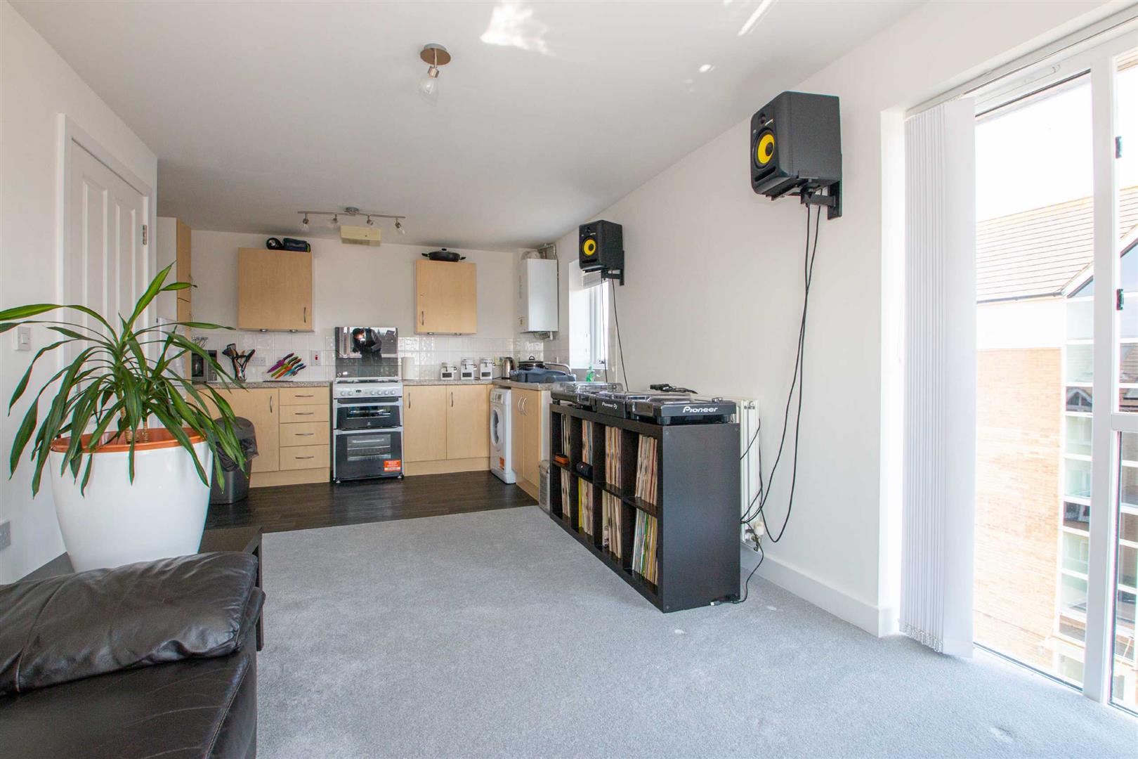 1 bed property in Warwick Avenue, Milton Keynes